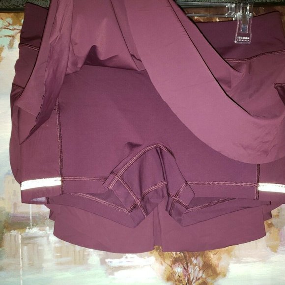 Lululemon Quick Pace Skirt w Shorts Dark Adobe  vine red sz  8  Like new - Picture 4 of 8